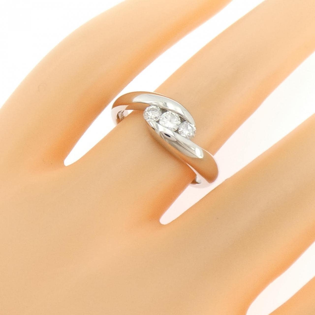 PT900 ダイヤモンド リング 0.30CT