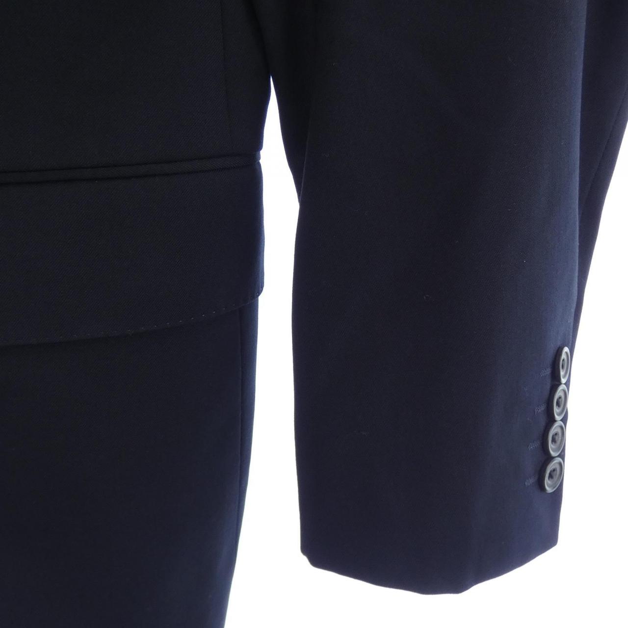 ゴタイリク GOTAIRIKU スーツ