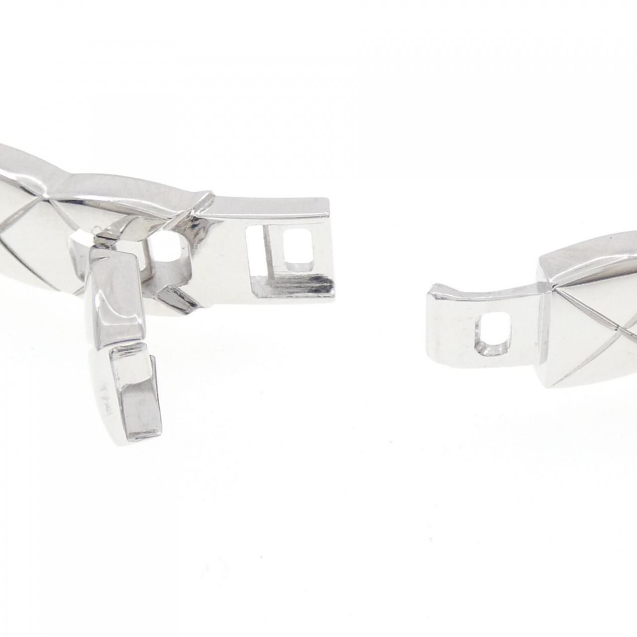 CHANEL coco crash bangle