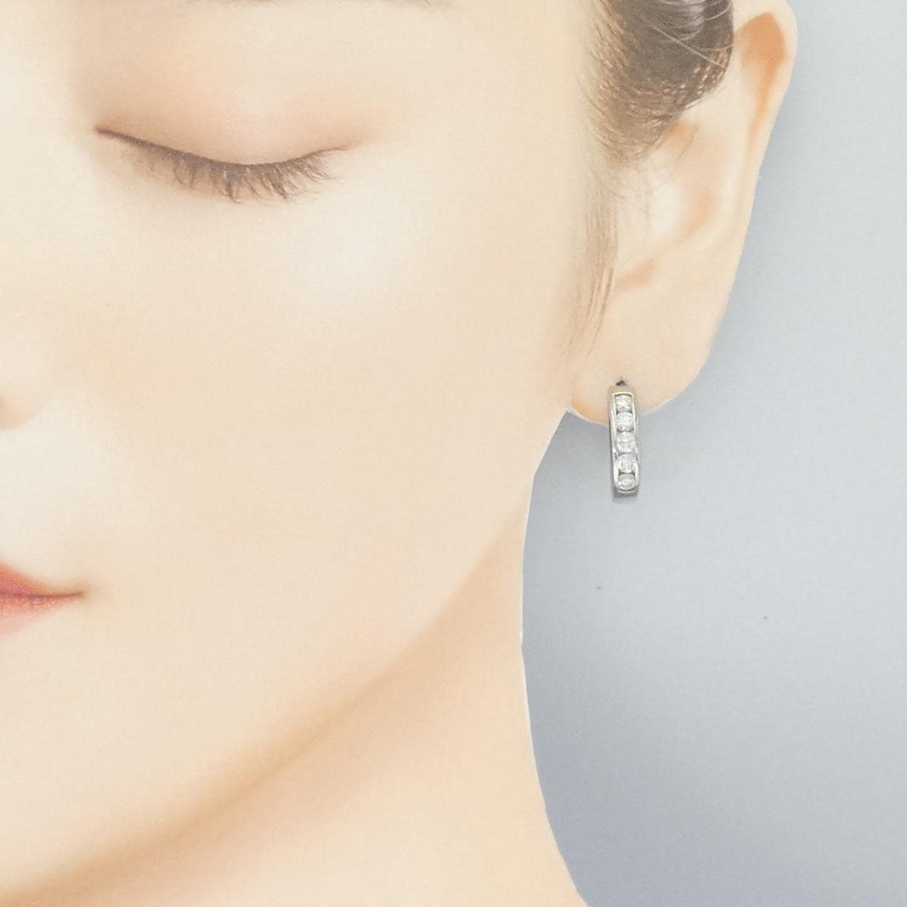 PT900鑽石耳環1.02克拉