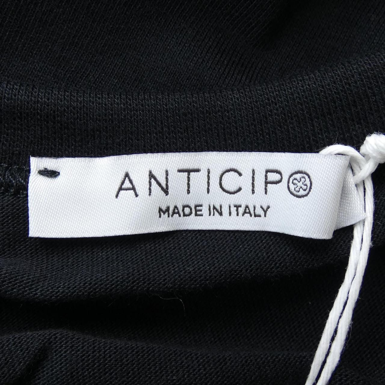 アンティーチポ ANTICIPO Tシャツ