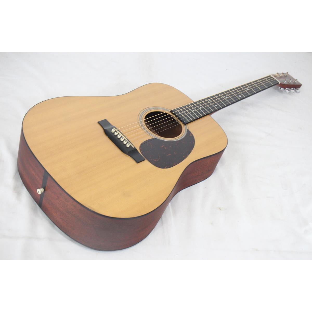 MARTIN D-16GT