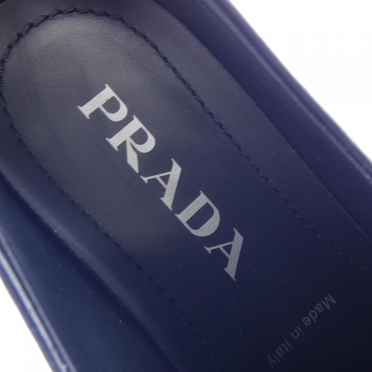 プラダ PRADA モノリス ローファー トライアングルロゴ 1D649M シューズ