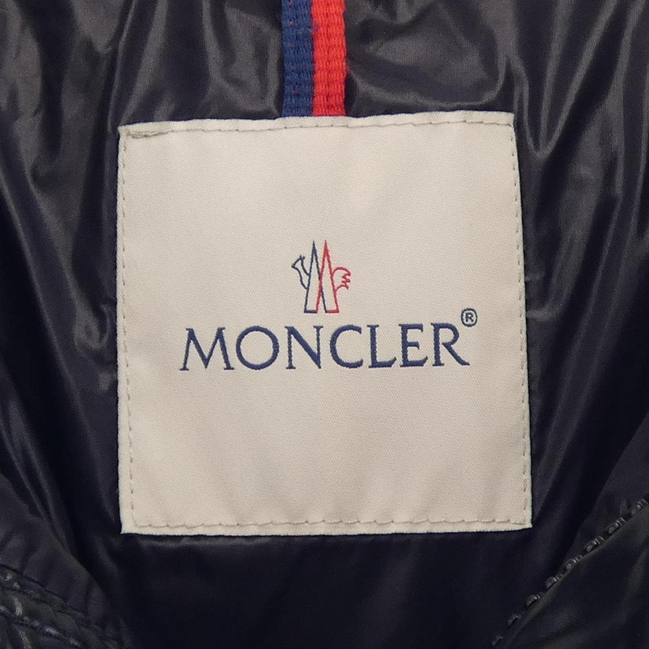 モンクレール MONCLER ダウンジャケット