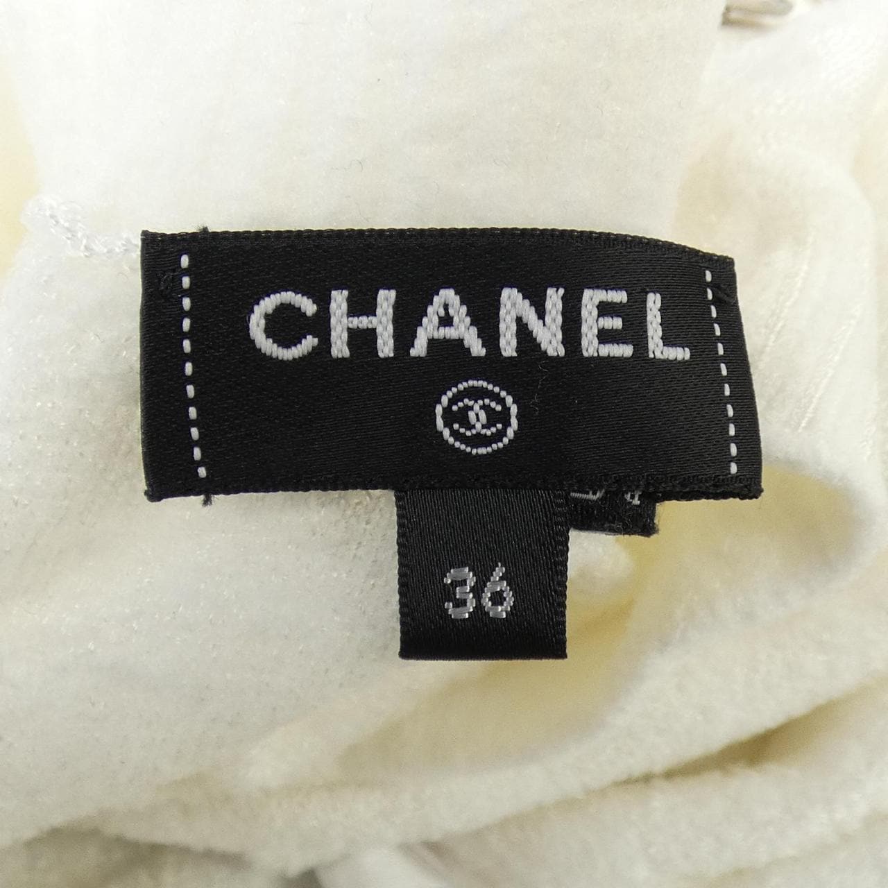 シャネル CHANEL P75406K10808 ニット