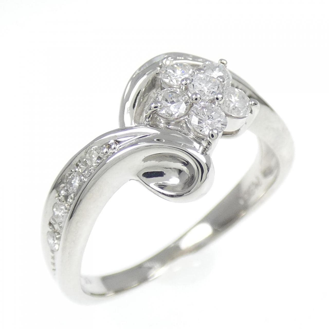 PT Flower Diamond Ring 0.30CT