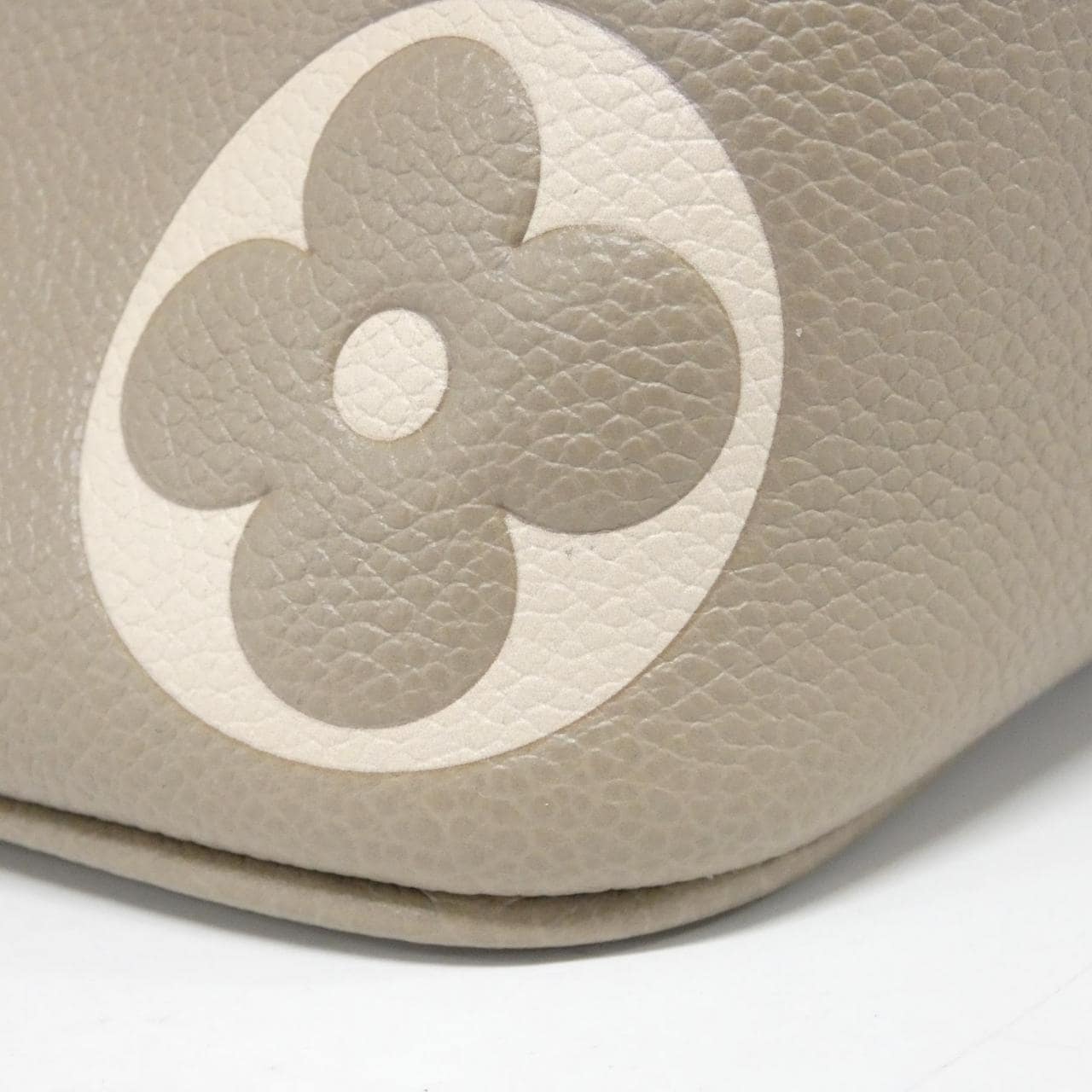 ルイヴィトン バイカラー モノグラム アンプラント ネオ ノエ MM M45555 ショルダーバッグ