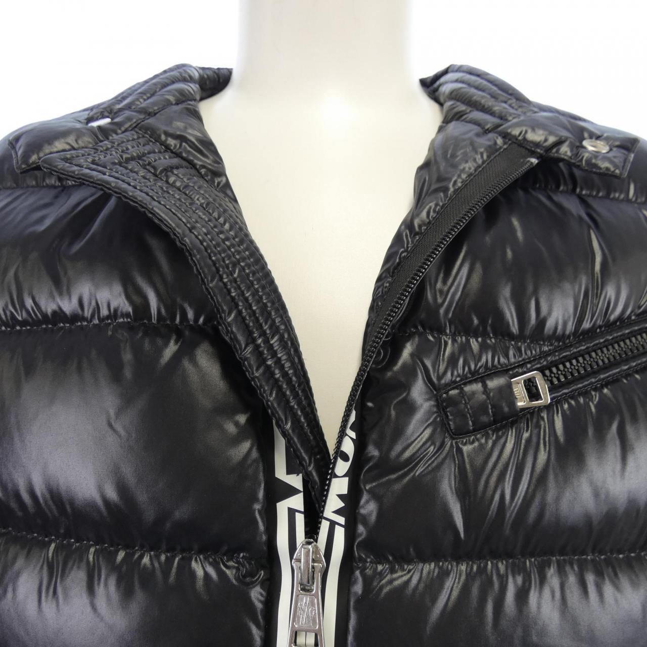 モンクレール MONCLER CAROUX ダウンジャケット