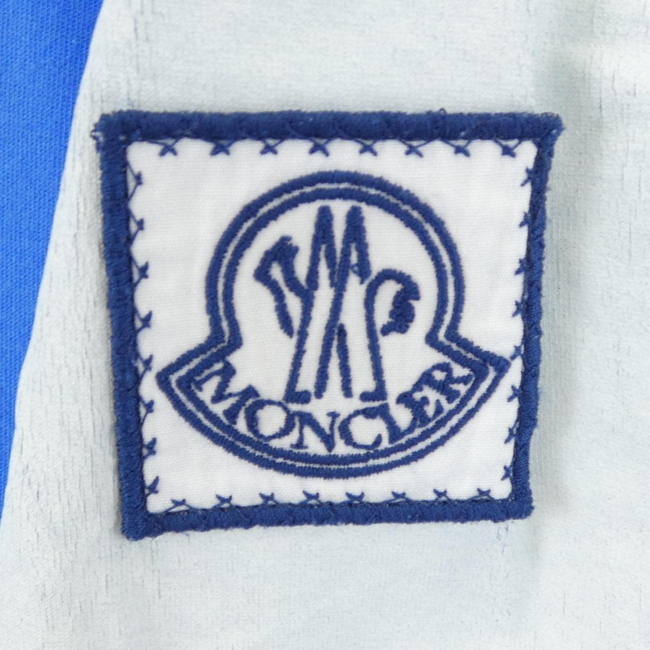 モンクレールガムブルー MONCLER GAMMEBLEU C23918009250 829C5 Tシャツ