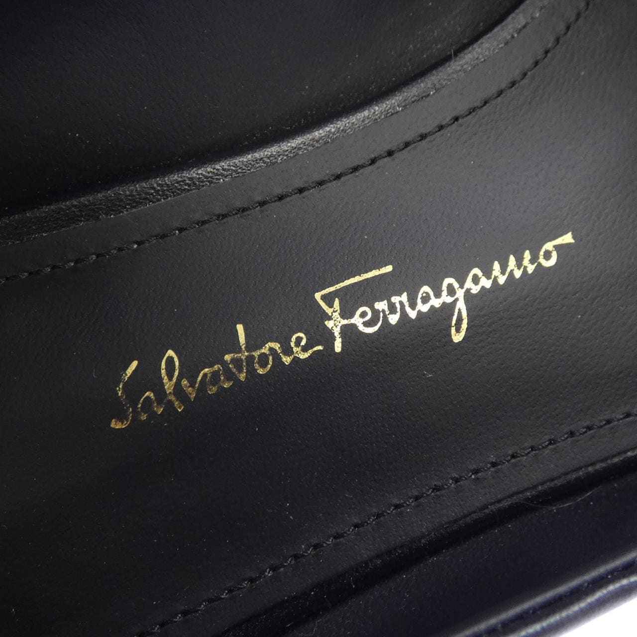 サルヴァトーレフェラガモ SALVATORE FERRAGAMO パンプス