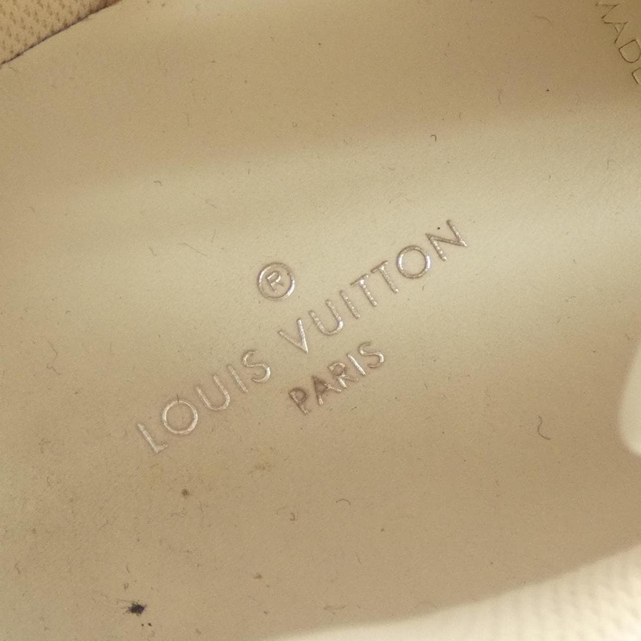 ルイヴィトン LOUIS VUITTON LVアークライトライン スニーカー