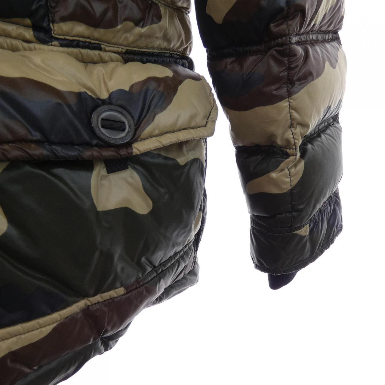 モンクレール MONCLER 44380/50/ SAUTERNE ダウンジャケット