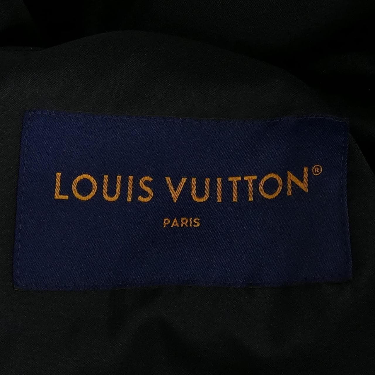 ルイヴィトン LOUIS VUITTON オーバーサイズパッファージャケット HPB80ERSC ダウンジャケット