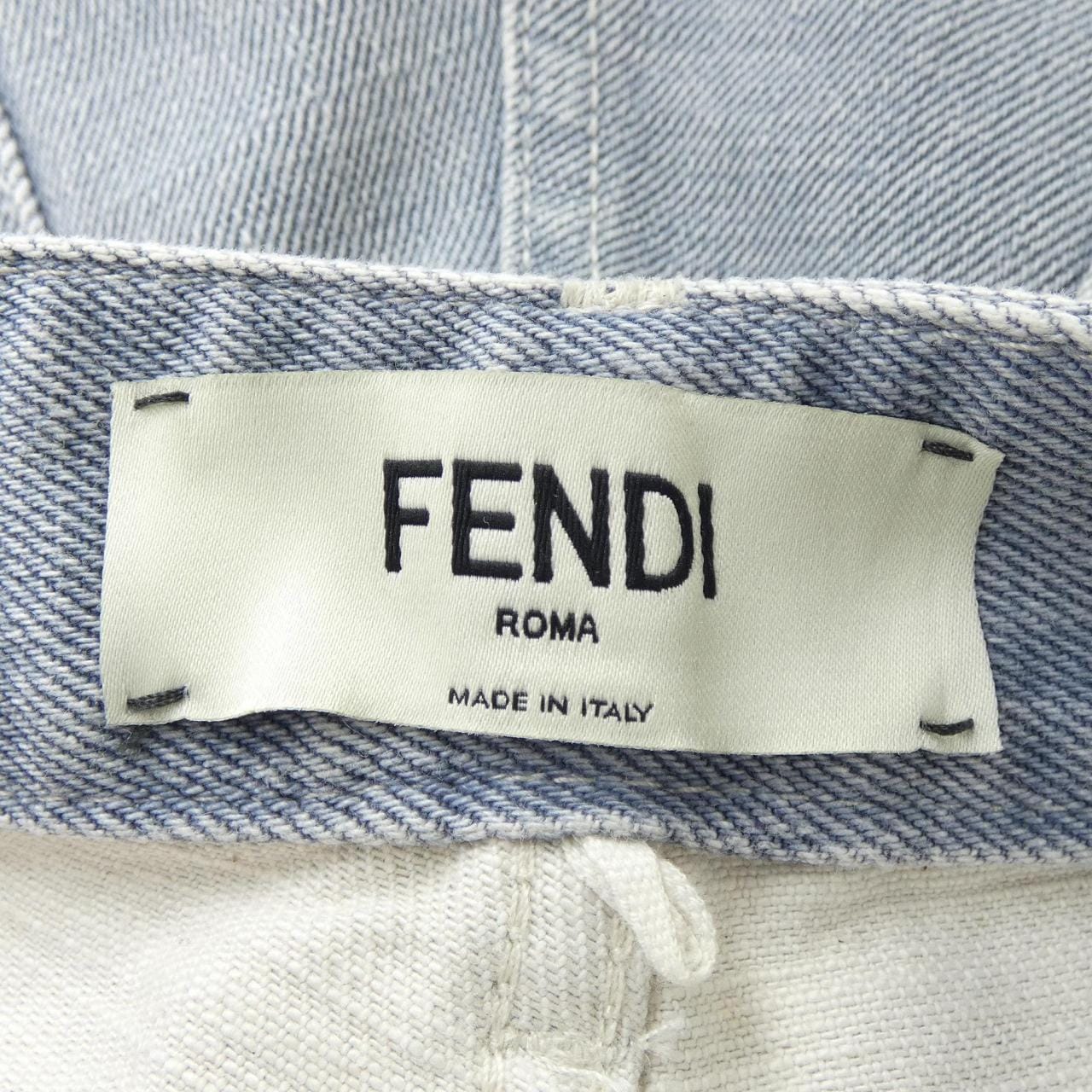 フェンディ FENDI FLP861 ASMB ショートパンツ