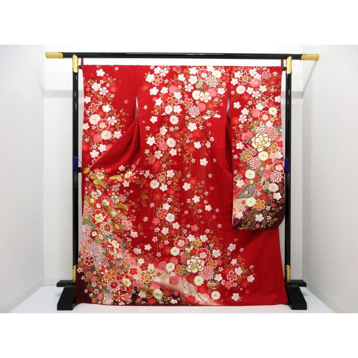 Furisode Yuzen gold color processing Bokashi dyeing with embroidery