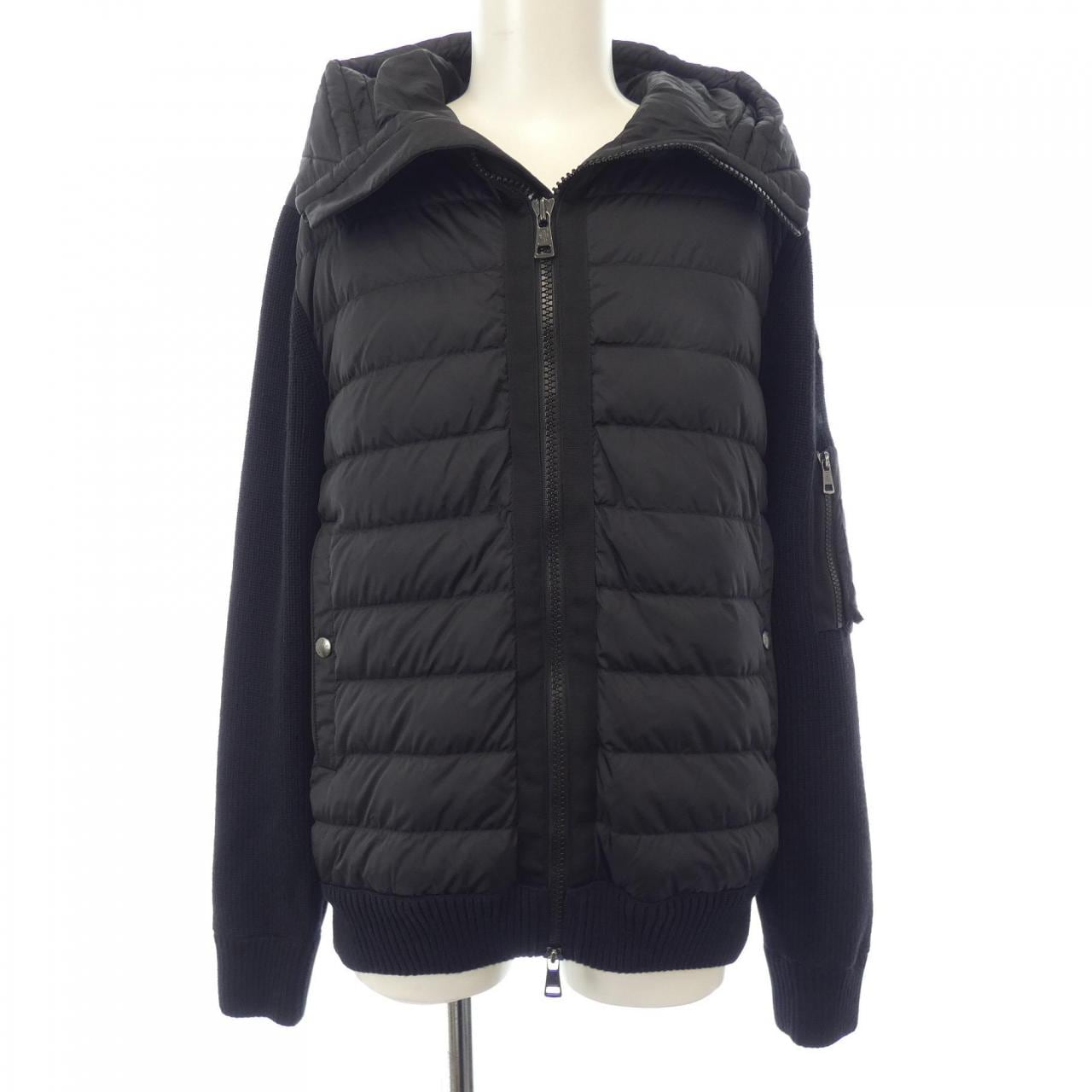 【新品】モンクレール MONCLER ダウンジャケット