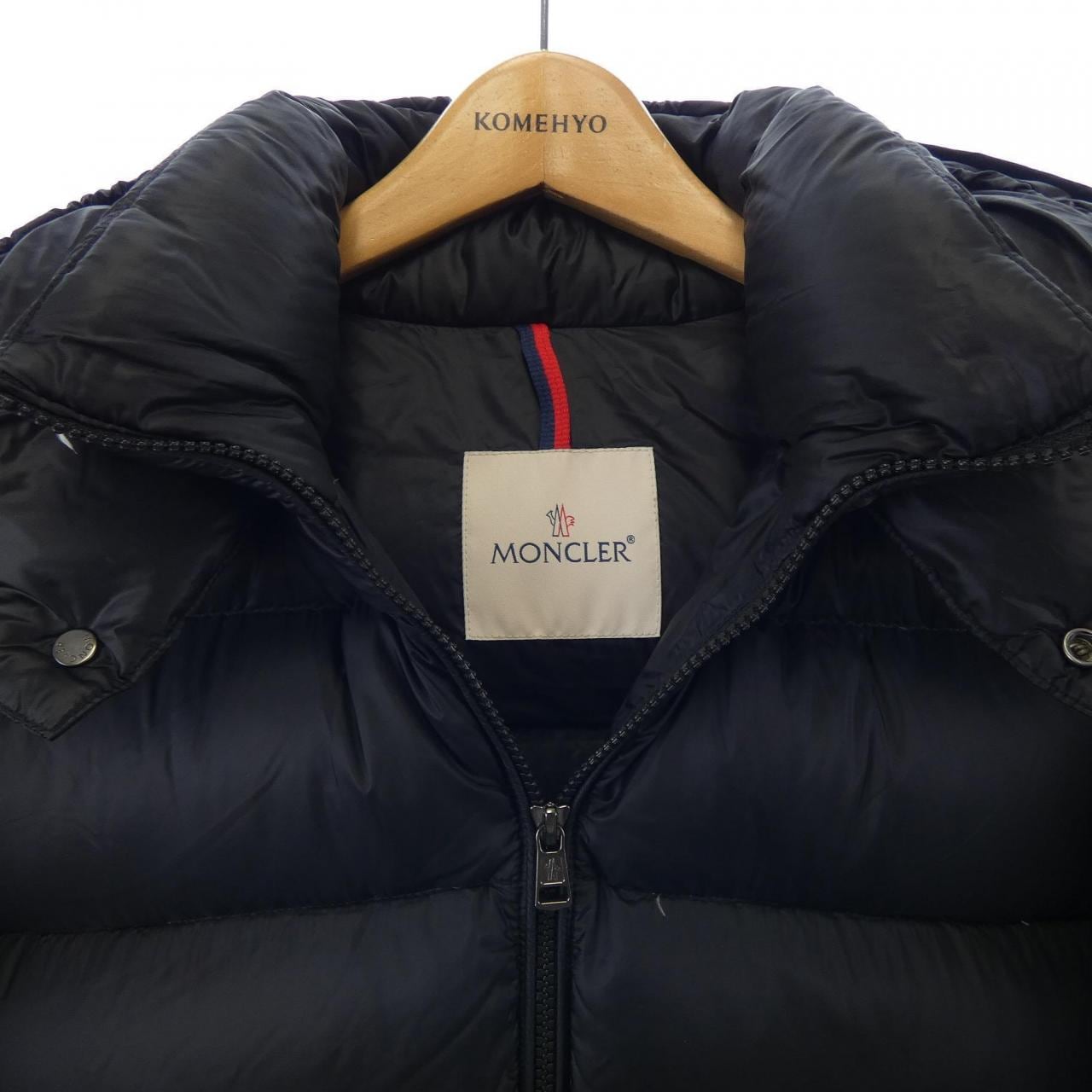 モンクレール MONCLER ダウンジャケット