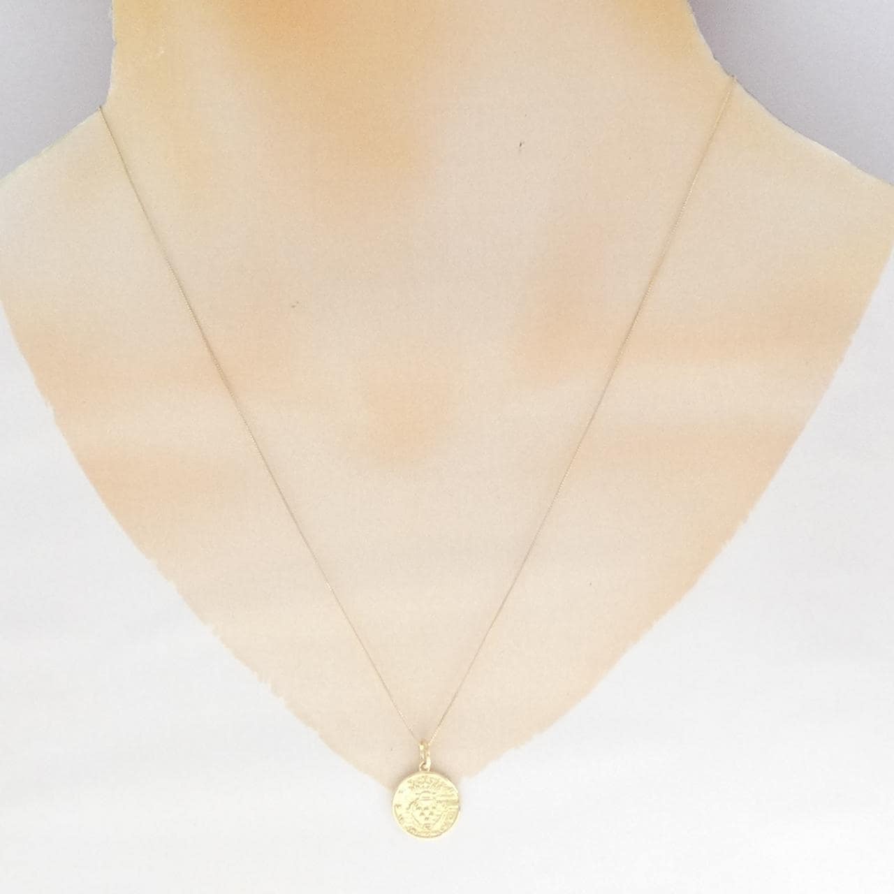 K18YG necklace