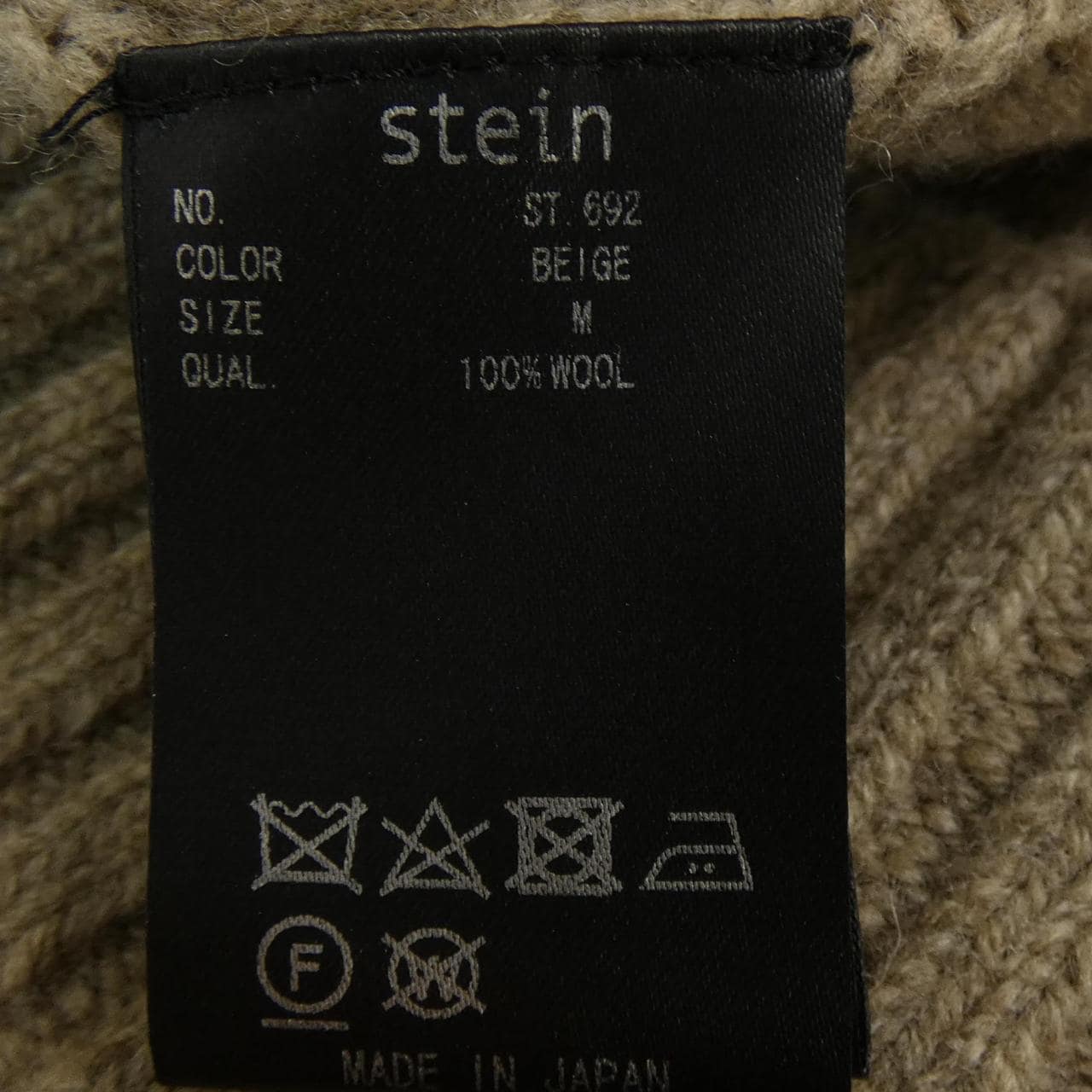 Stein knitwear