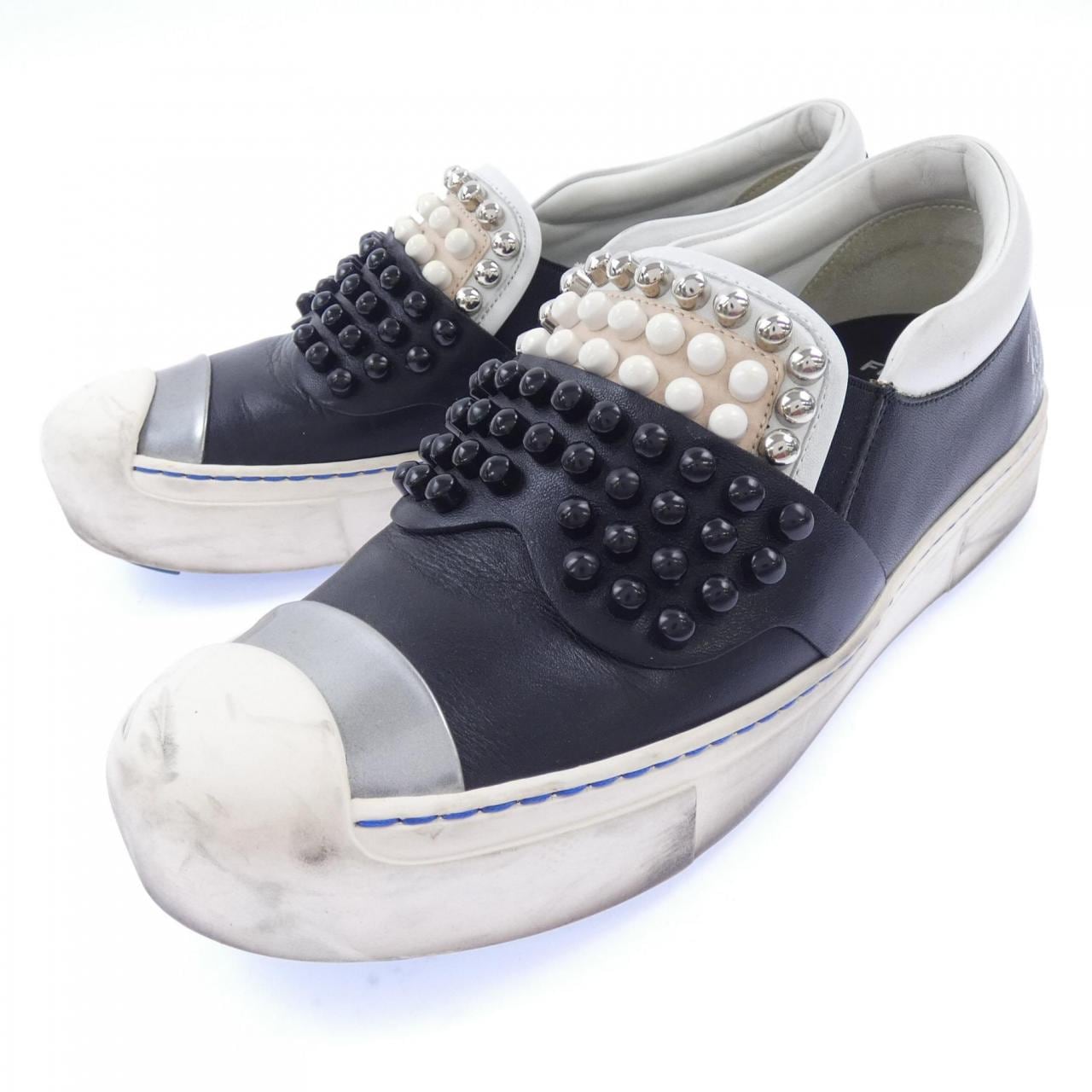 フェンディ FENDI スニーカー