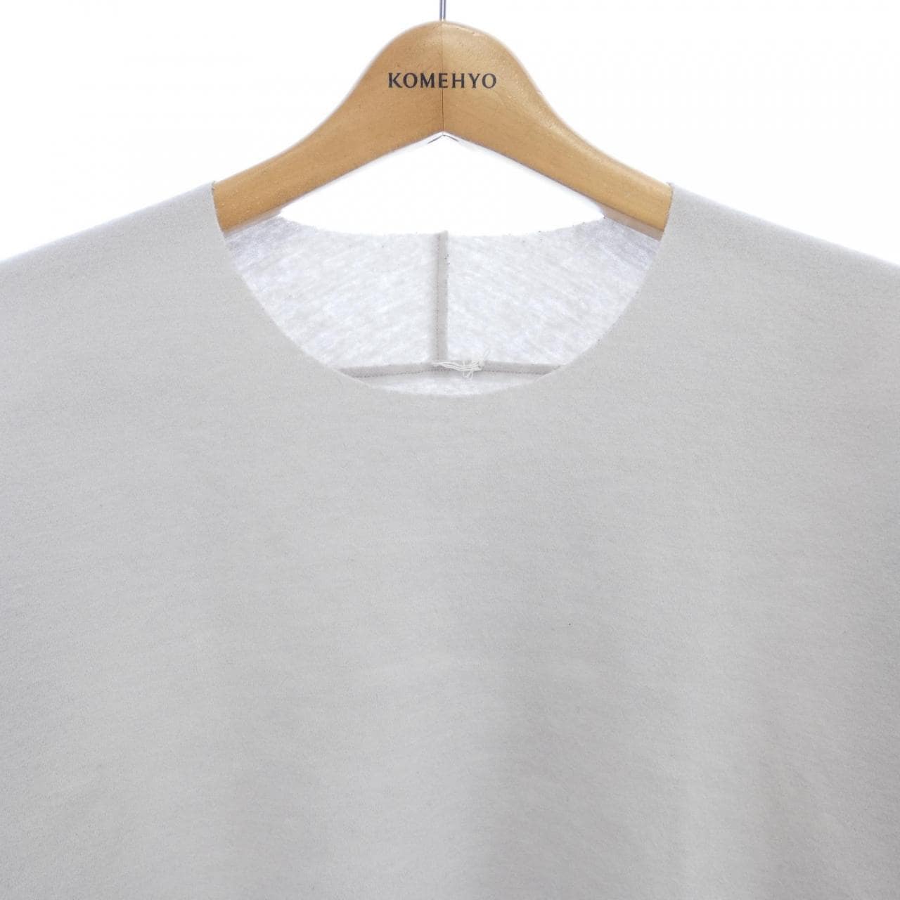 アタッチメント ATTACHMENT トップス