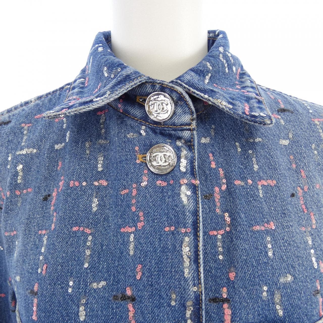 シャネル CHANEL METIERS D’ART LOOK 38 P75259V66855 デニムジャケット