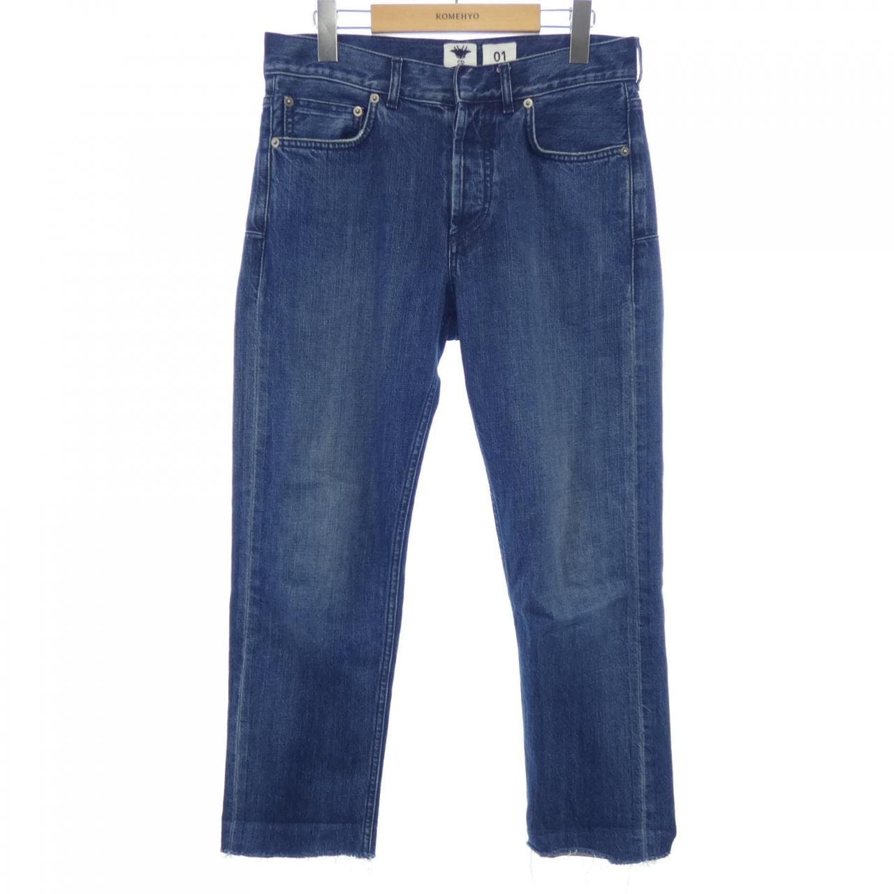 クリスチャンディオール CHRISTIAN DIOR ボーイフレンドジーンズ 30 MONTAIGNE 912P01A3319 ジーンズ