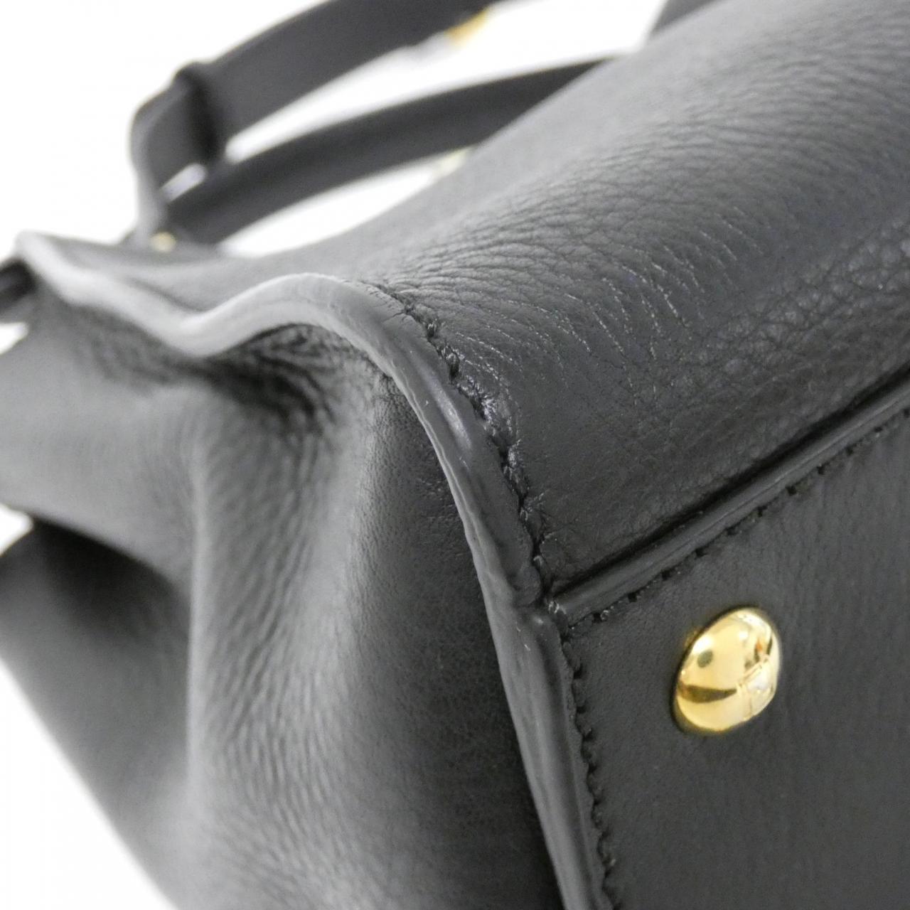 フェンディ ピーカブー 8BN290 3ZN バッグ