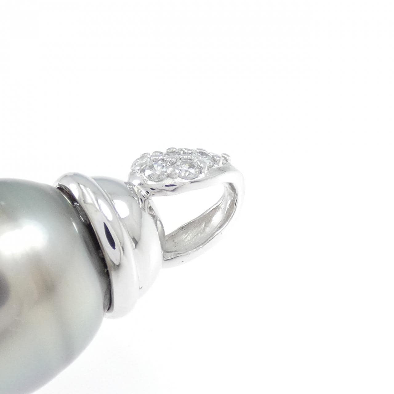 K14WG Black Pearl Pendant