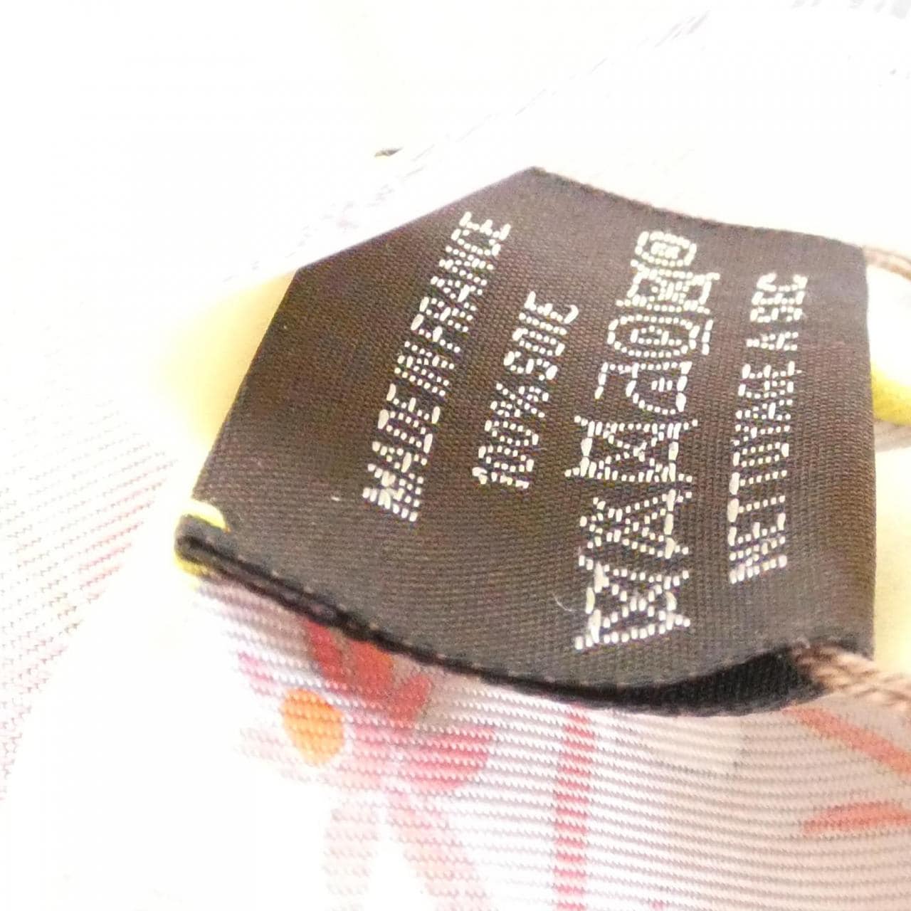 【未使用品】エルメス DANS LES BRAS DE SELENE カレ 004284S スカーフ