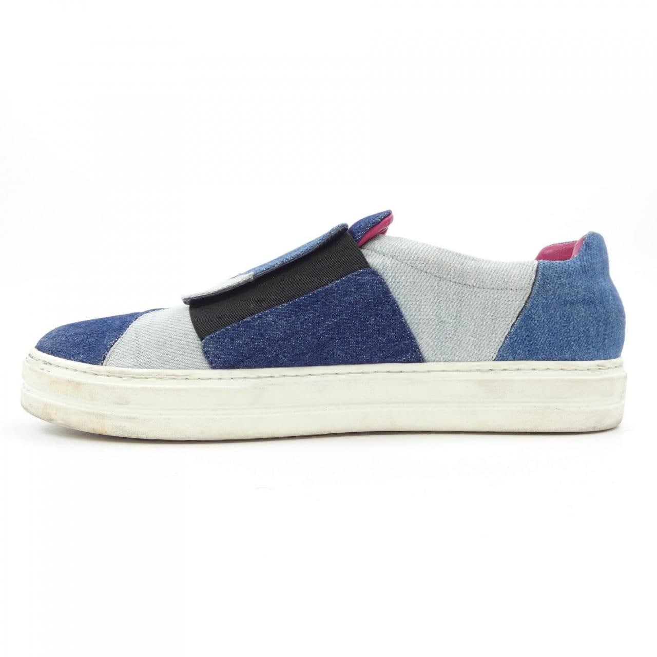 ロジェヴィヴィエ ROGER VIVIER スニーカー