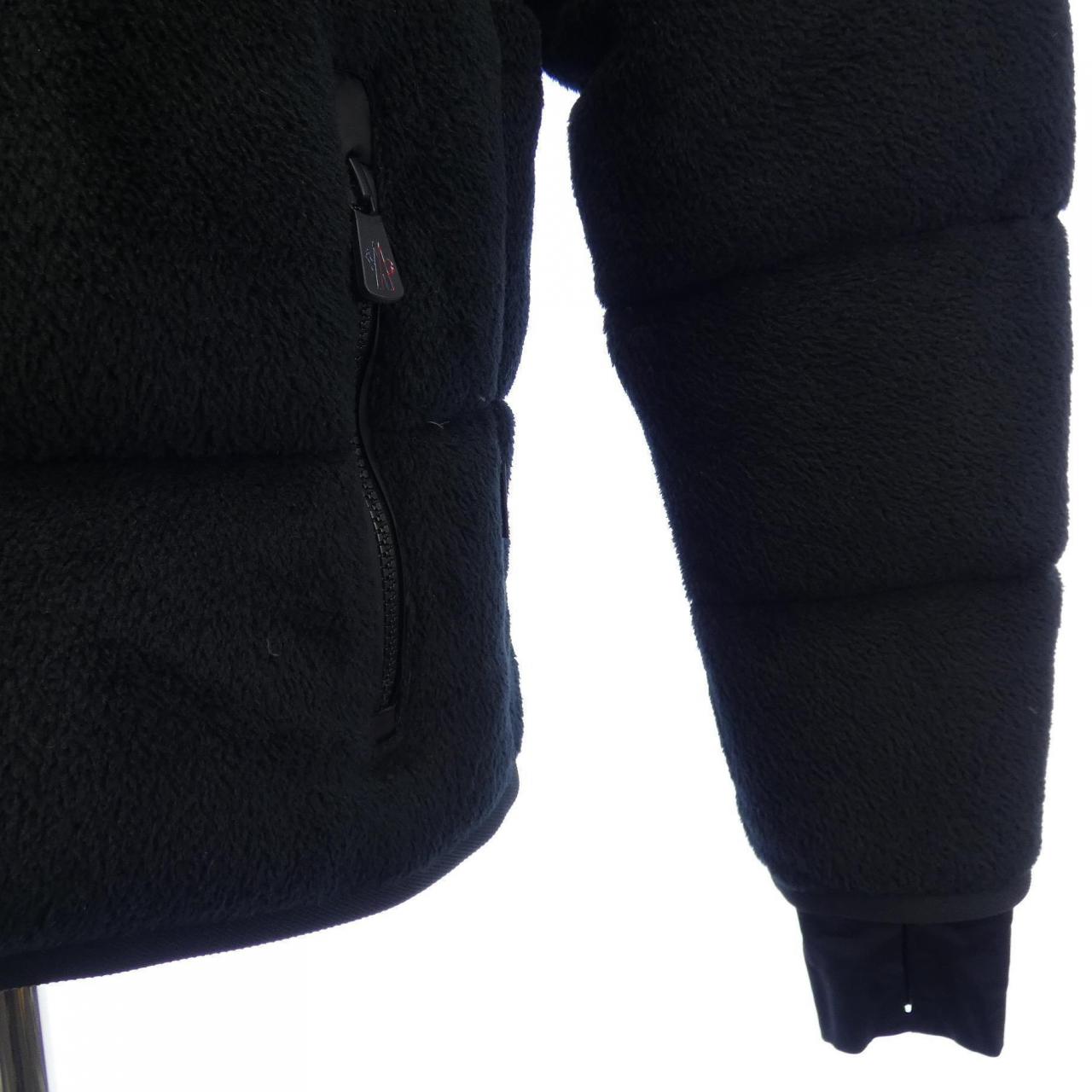 モンクレールグルノーブル MONCLER GRENOBLE 20978G50700 ダウンジャケット