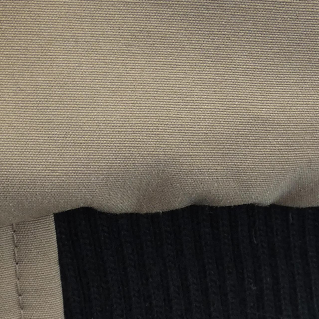 カナダグース CANADA GOOSE ダウンジャケット