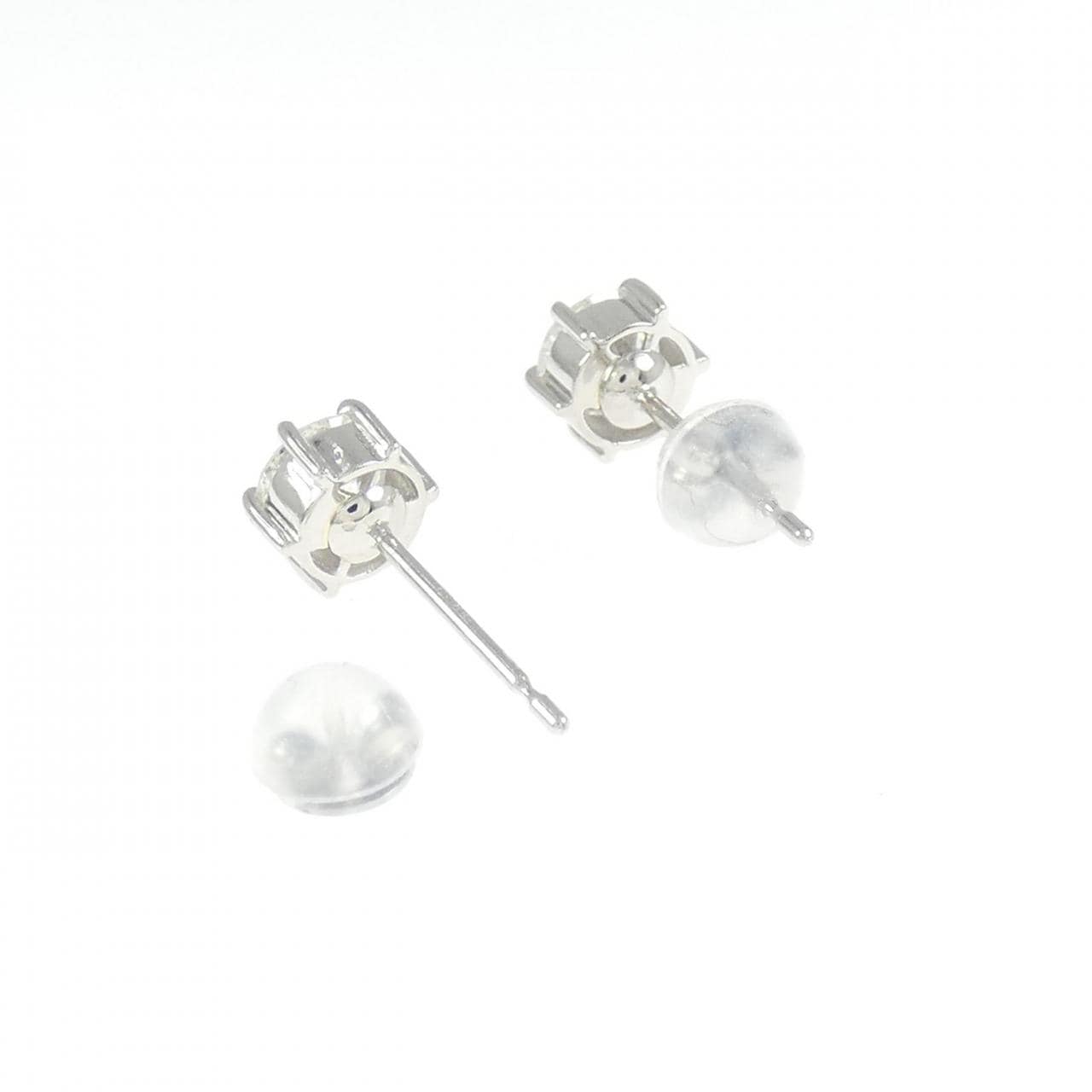 PT900 ソリティア ダイヤモンド ピアス