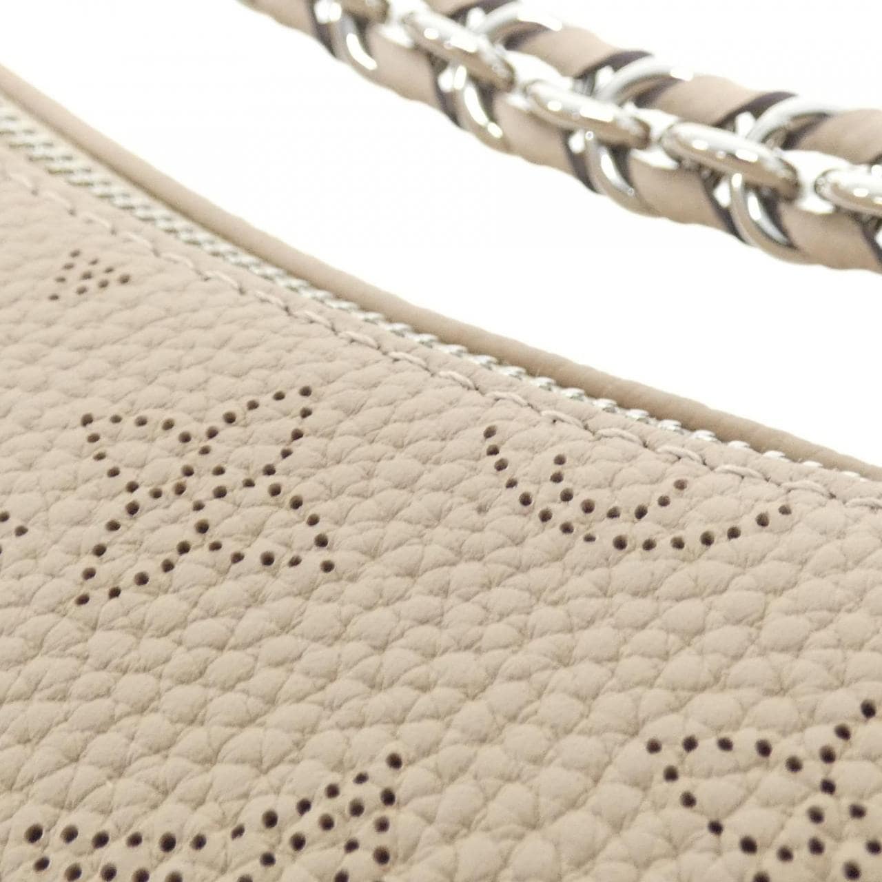 ルイヴィトン マヒナ バイア M22820 ショルダーバッグ