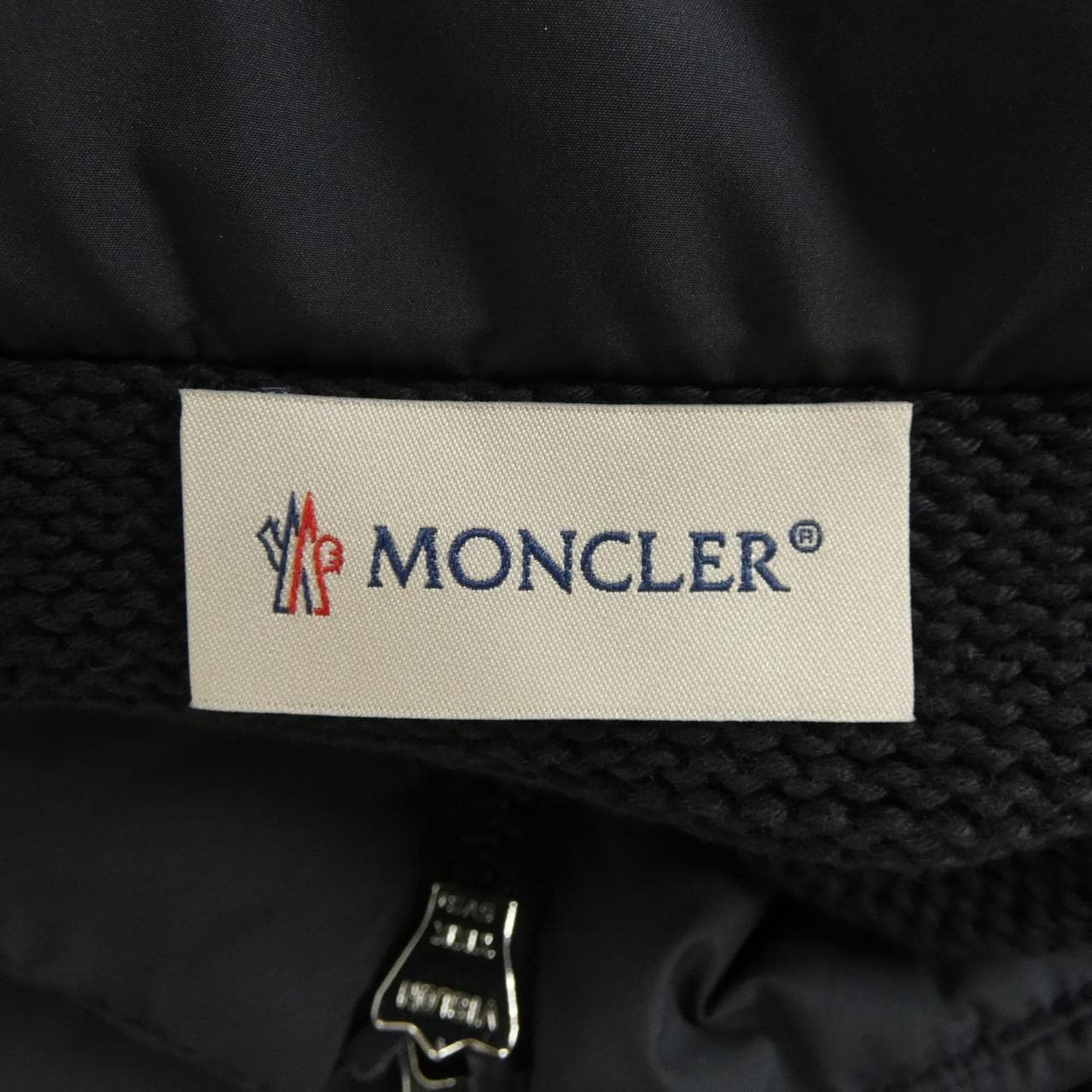 モンクレール MONCLER 20919B00032 M1509 ダウンジャケット