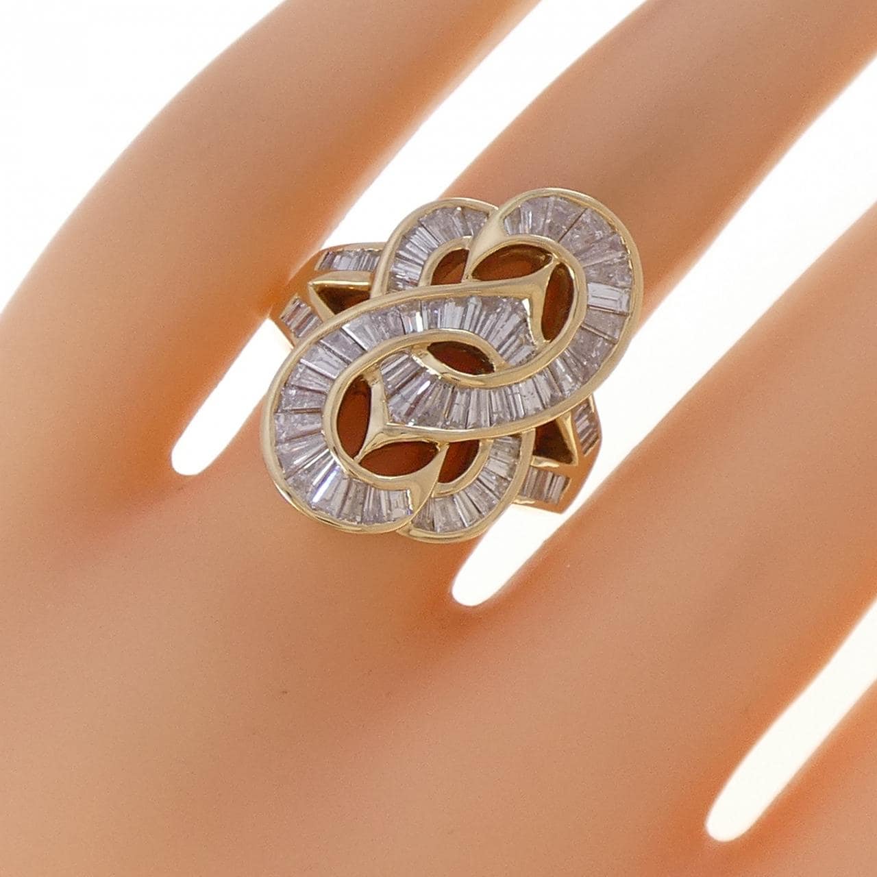 18KYG Diamond Ring 1.95CT