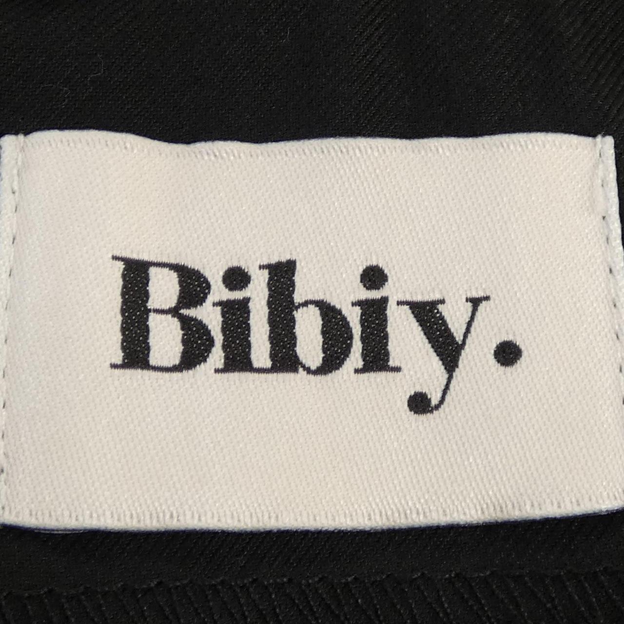 BIBIY. トップス