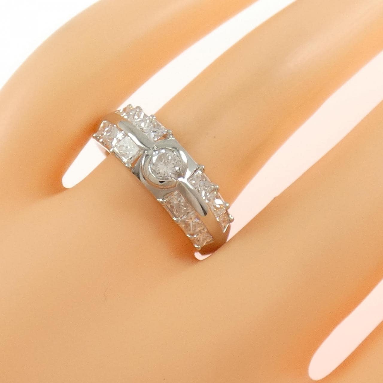 PT900 ダイヤモンド リング 1.56CT