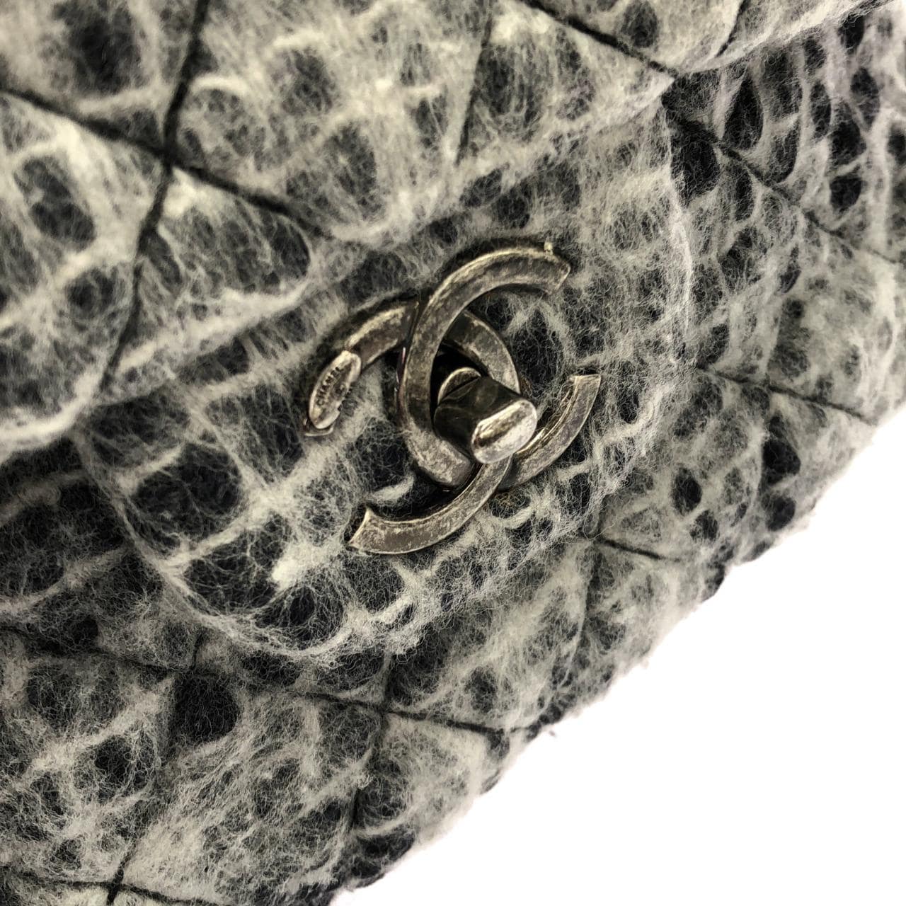 シャネル ショルダーバッグ