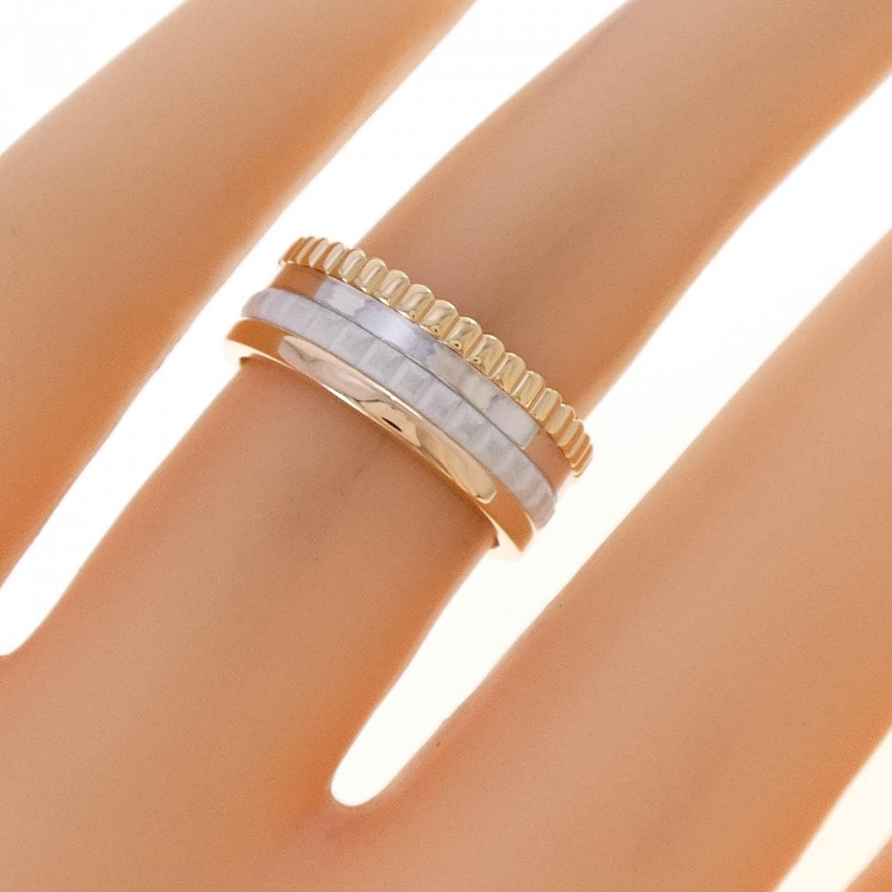 ブシュロン キャトル ホワイト スモール リング