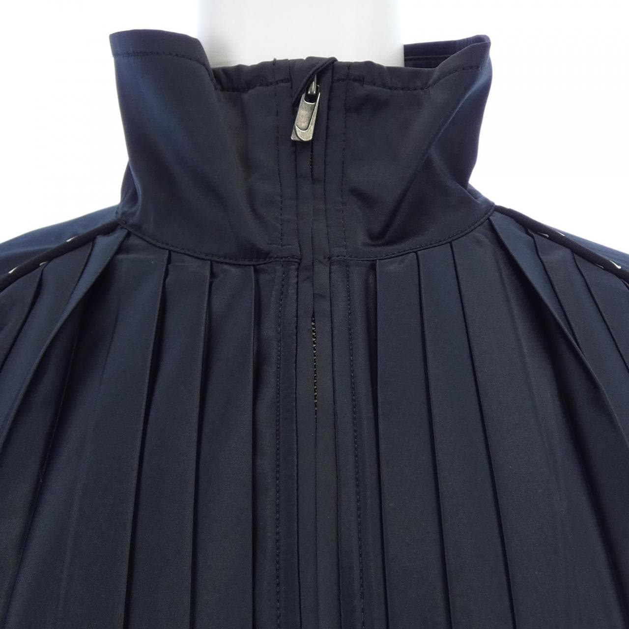 ナイキ NIKE HJ0518-010 ブルゾン