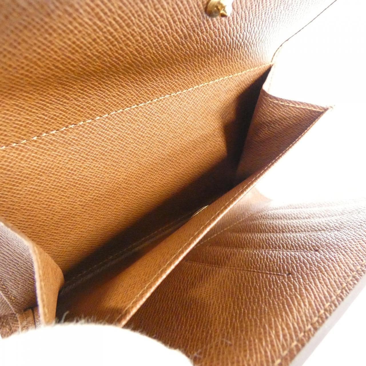 ルイヴィトン モノグラム ポルト トレゾール エテュイ パピエ M61202 財布