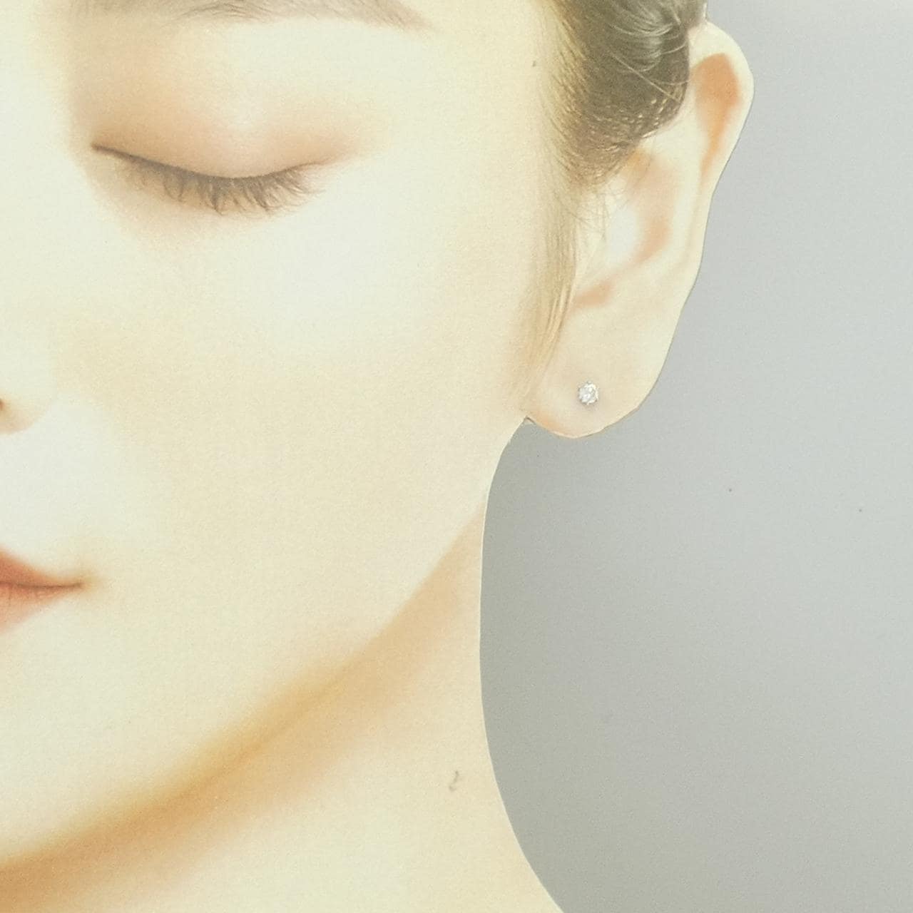 PT900 ソリティア ダイヤモンド ピアス