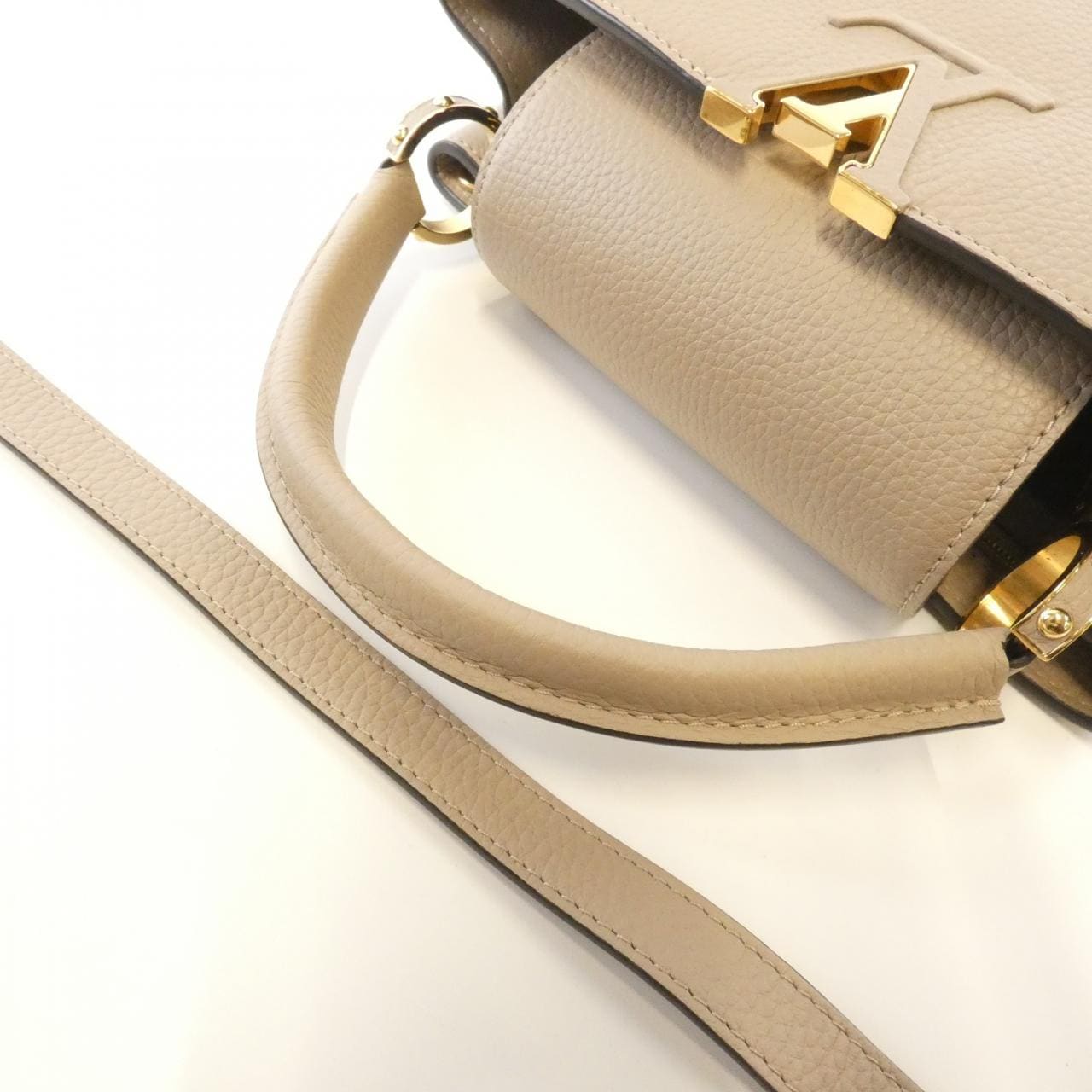 LOUIS VUITTON Capucines MM M42253 包