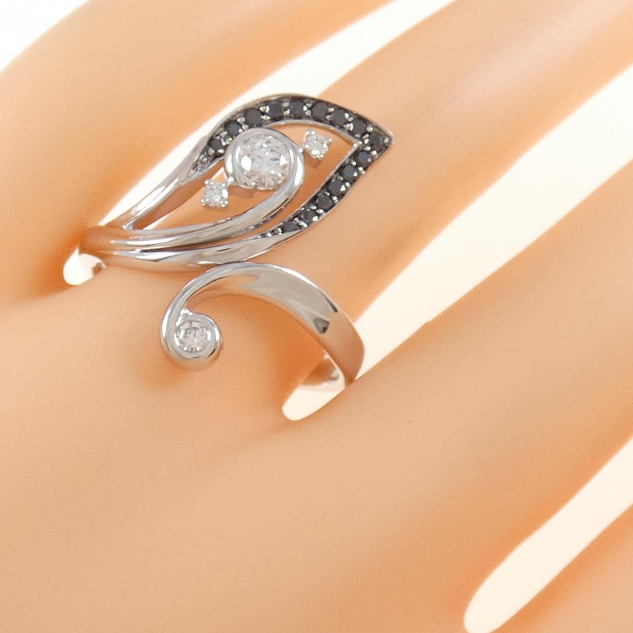 K18WG ダイヤモンド リング 0.45CT