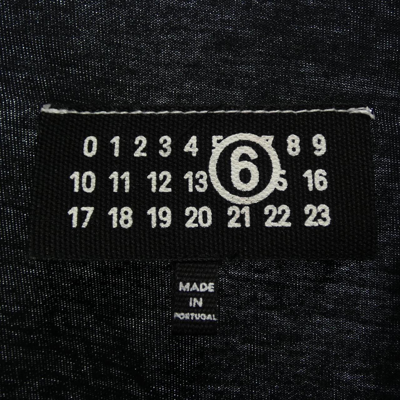 エムエムシックス MM6 SH0GC0034 Tシャツ