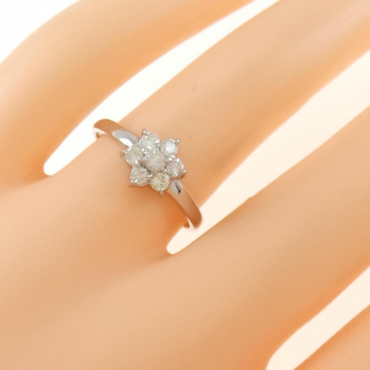 PT Flower Diamond Ring 0.32CT