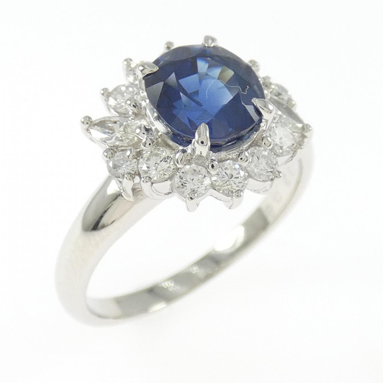 PT900 サファイヤ リング 2.08CT