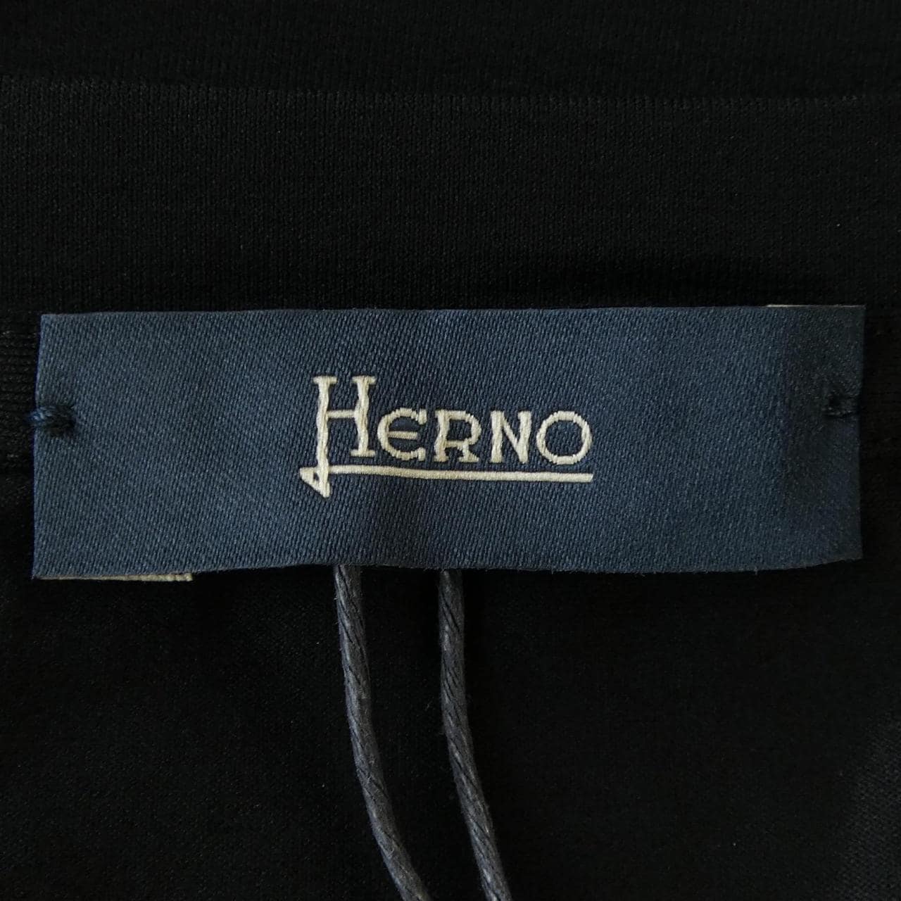 ヘルノ Herno Tシャツ